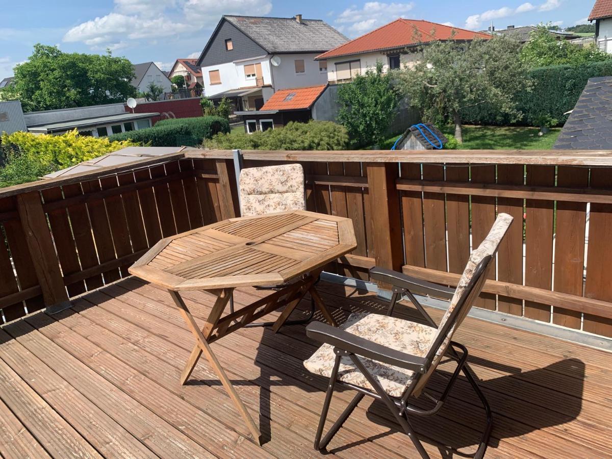 Ferienwohnung Haus Valentina Waldsolms Exterior foto